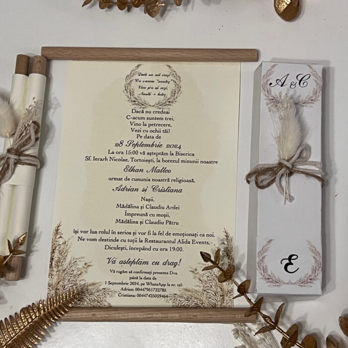 invitatie handmade personalizata cu cutie flori pampas lagurus hartie texturata
